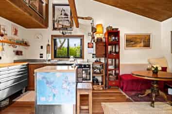 8 Beach Road, Purakaunui