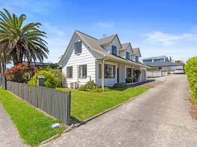 1040A Papamoa Beach Road, Papamoa
