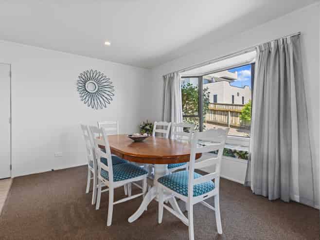 1040A Papamoa Beach Road, Papamoa