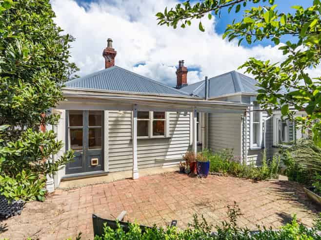 17 Ventnor Street, Mornington