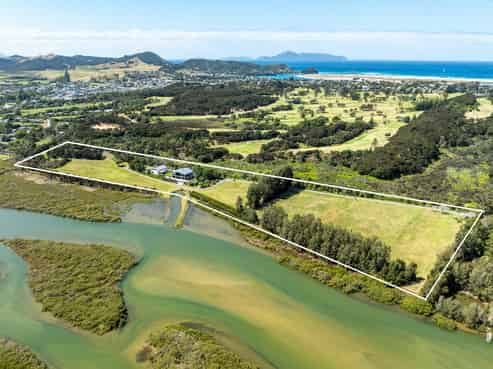 56 Thelma Road South, Mangawhai Heads