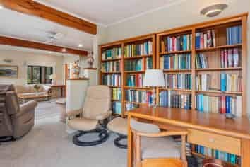 12 Davidson Street, Glenholme