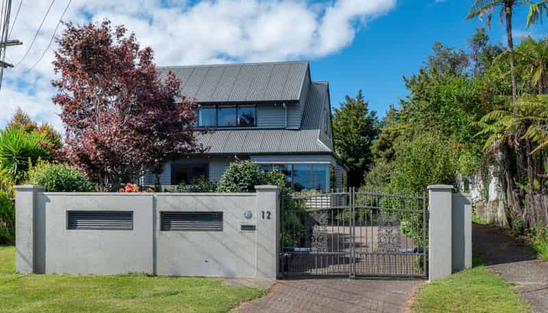 12 Davidson Street, Glenholme