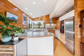 12 Davidson Street, Glenholme