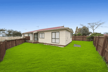100A Shifnal Drive, Randwick Park