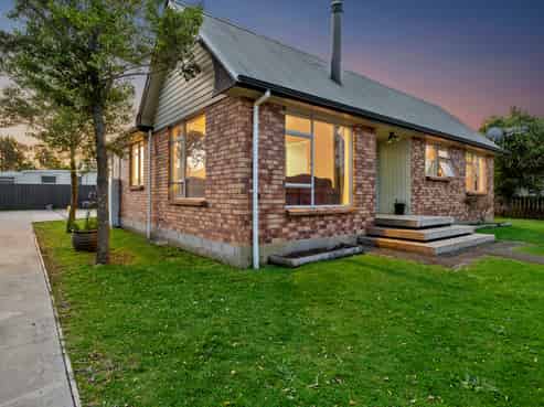 22 Neil Road, Fairy Springs