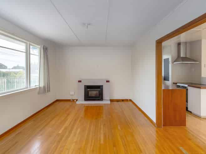 38 Woodward Street East, Featherston