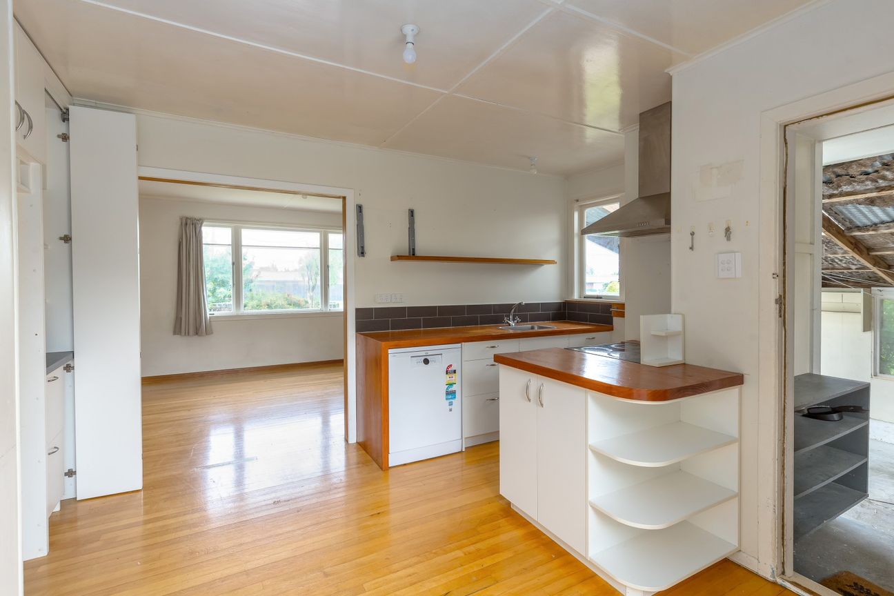 Sunny 1950s classic with modern comforts - Vista 3