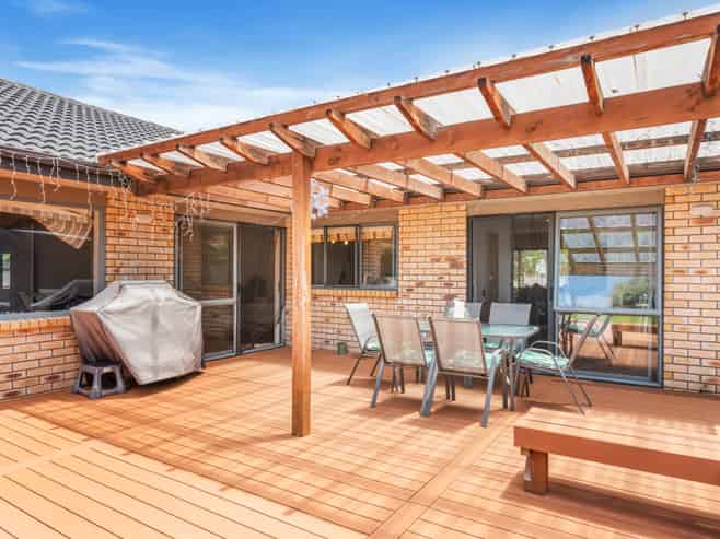 22 Waterstone Way, Henderson