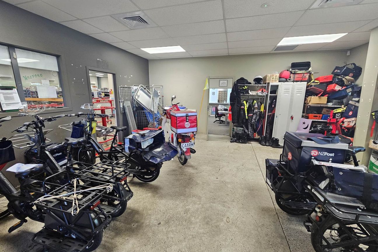 GREAT INDUSTRIAL FACILITY – pohled 5