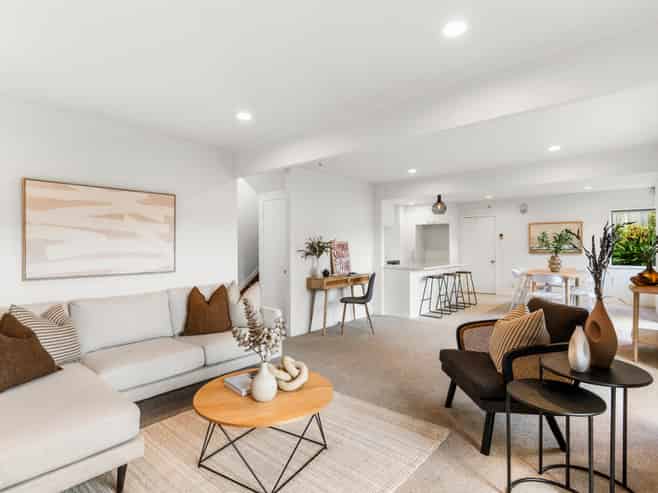 2/49 Mozeley Avenue, Devonport