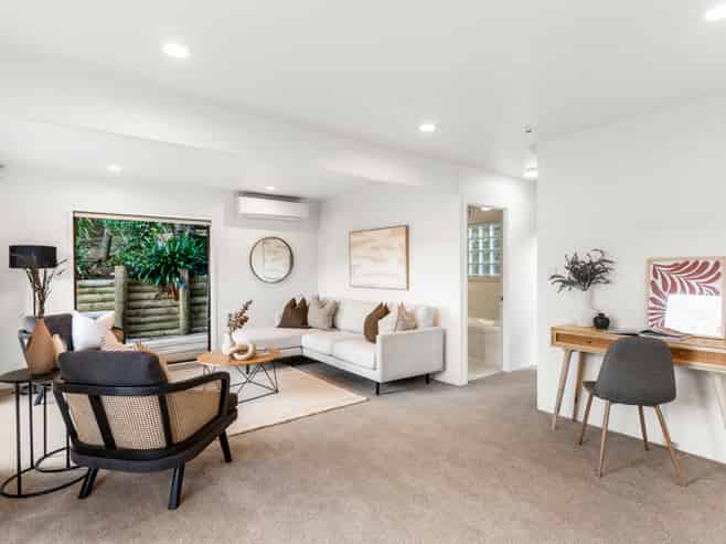 2/49 Mozeley Avenue, Devonport