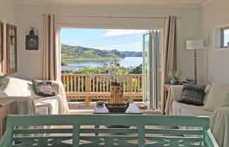 14 Wainamu Road, Raglan