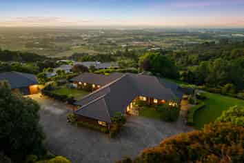 350 MacWhinney Drive, Drury