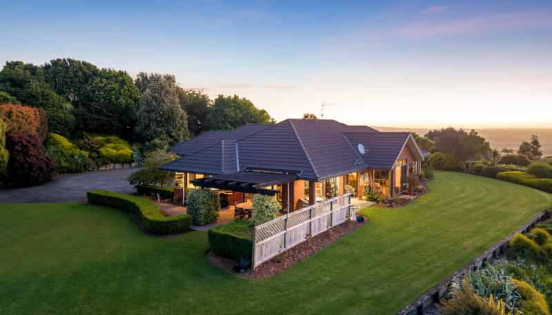 350 MacWhinney Drive, Drury