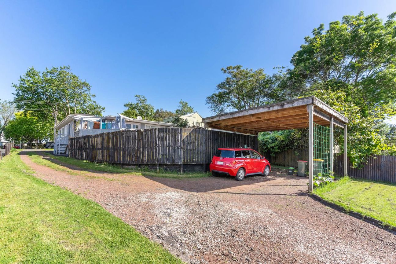 DEVELOPERS & INVESTORS – 2 Dwellings + RC – pohled 6