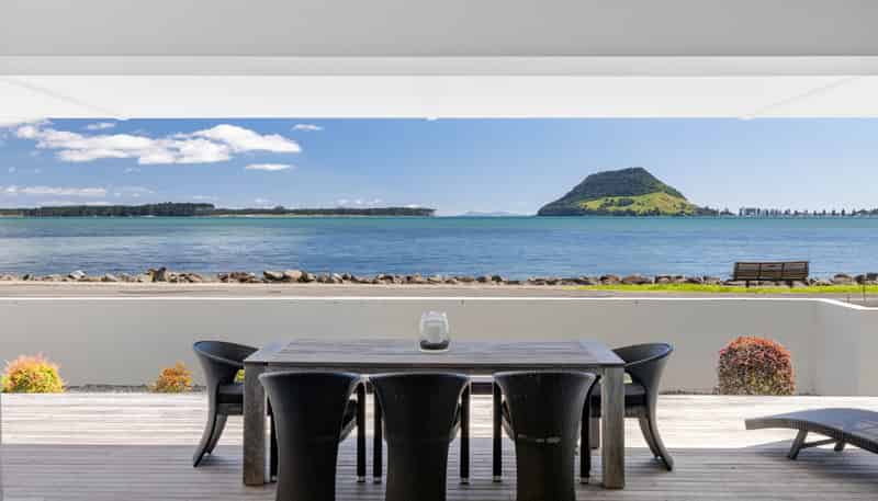 1/104 Harbour Drive, Otumoetai