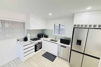 19C Farwood Drive, Henderson