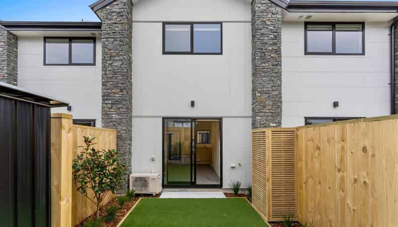 10 Fathom Place, Te Atatu Peninsula