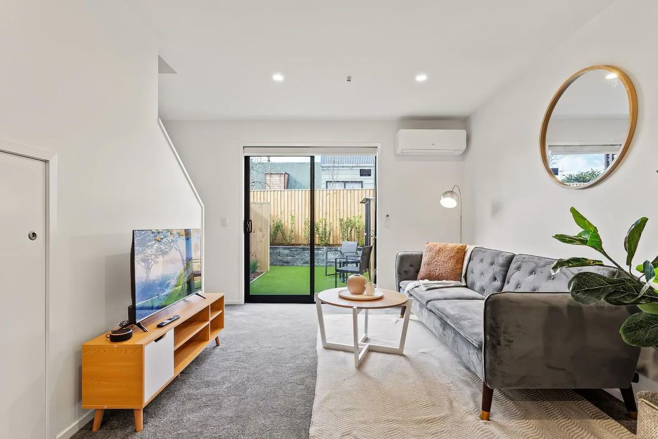 8/10 Fathom Place, Te Atatū Peninsula - Bild 2