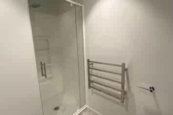 2/113 Huxley Street , Sydenham