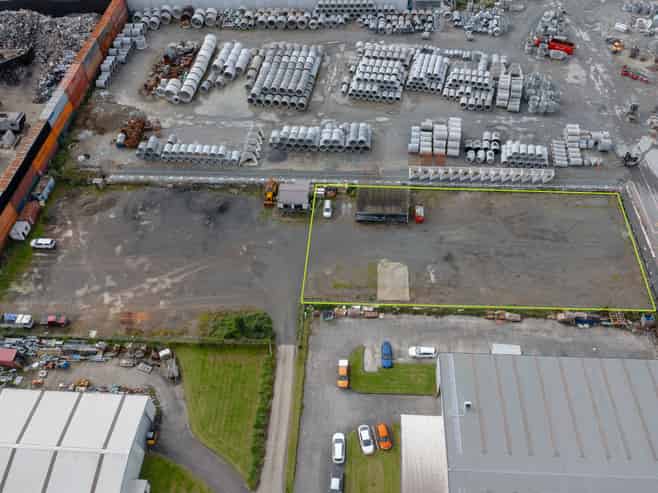Rare Heavy Industry Yard in Papakura