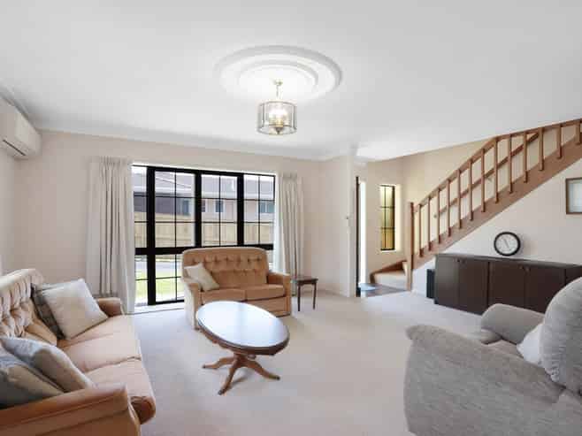 1/63 Manhattan Heights, Glendene