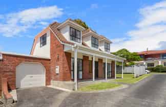 1/63 Manhattan Heights, Glendene