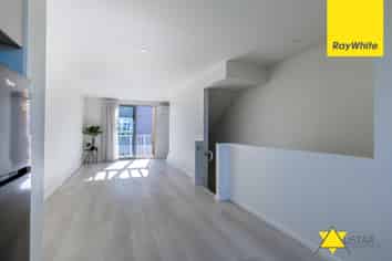 7/2 Moor Avenue, Te Atatu Peninsula