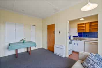 7 Green Lane, Riverton