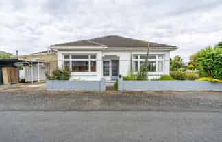 7 Green Lane, Riverton