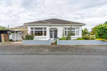 7 Green Lane, Riverton