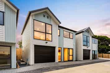 2/33 Buscomb Ave, Henderson