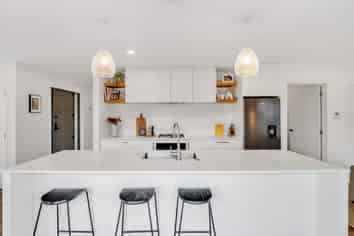 13 Stackwood Avenue, Ravenswood