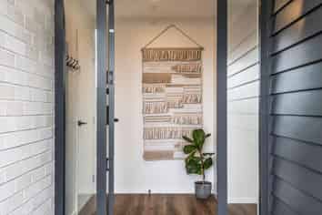 13 Stackwood Avenue, Ravenswood