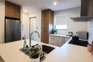 8 Katikati Drive, Manurewa