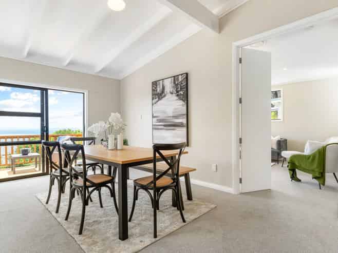 1314 Whangaparaoa Road, Army Bay