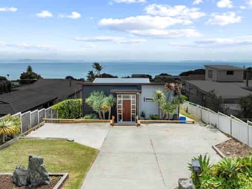 1314 Whangaparaoa Road, Army Bay