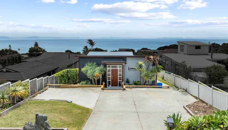 1314 Whangaparaoa Road, Army Bay