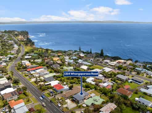 1314 Whangaparaoa Road, Army Bay