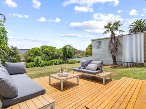 1314 Whangaparaoa Road, Army Bay