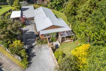 43 Poike Road, Hairini