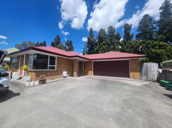 14 Hastings Place, Hamilton Lake