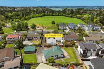 30 Granville Drive, Massey