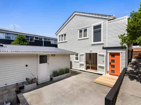 5 Don Croot Street, Western Springs