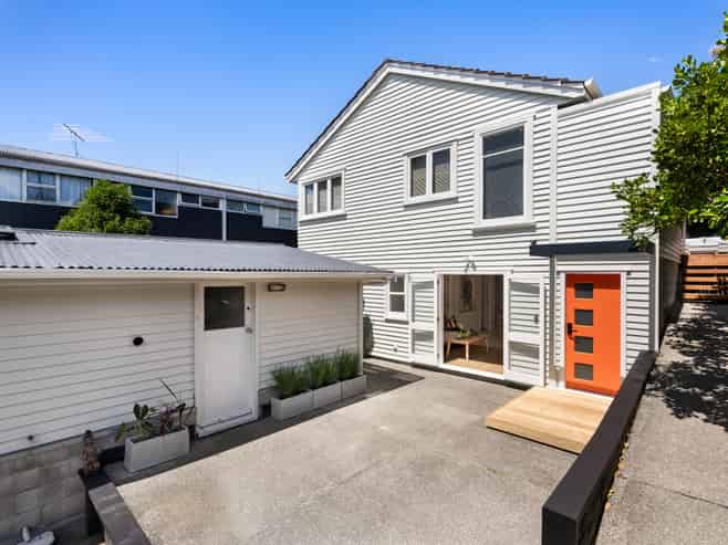 5 Don Croot Street, Western Springs