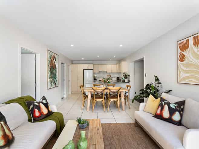 5 Don Croot Street, Western Springs