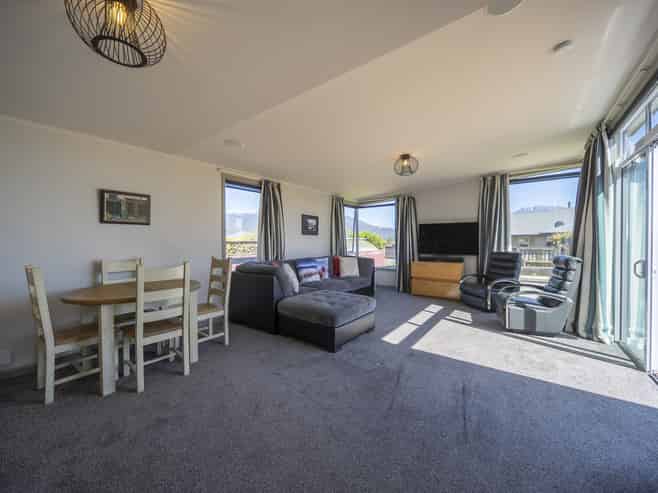 93 Matai Street, Te Anau