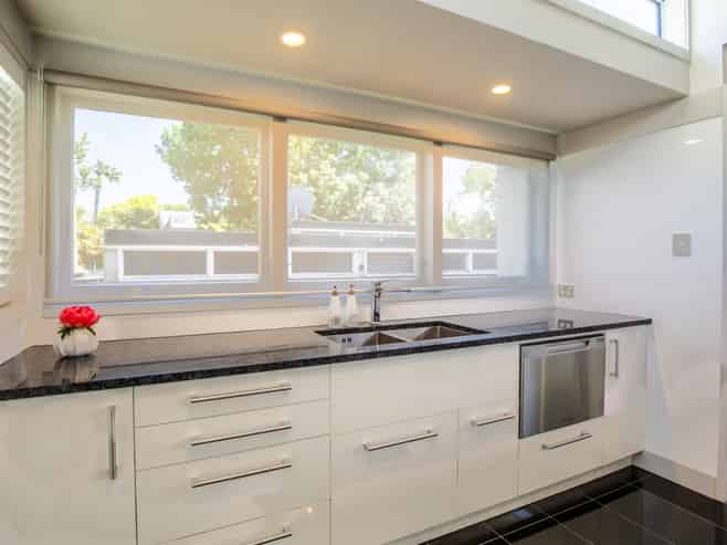 8C Brassey Road, Saint Johns Hill