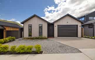 8 Plough Street, Jacks Point